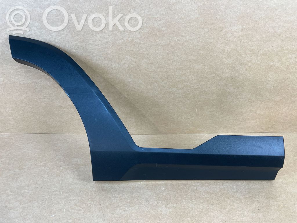 Rear arch trim   7958041000