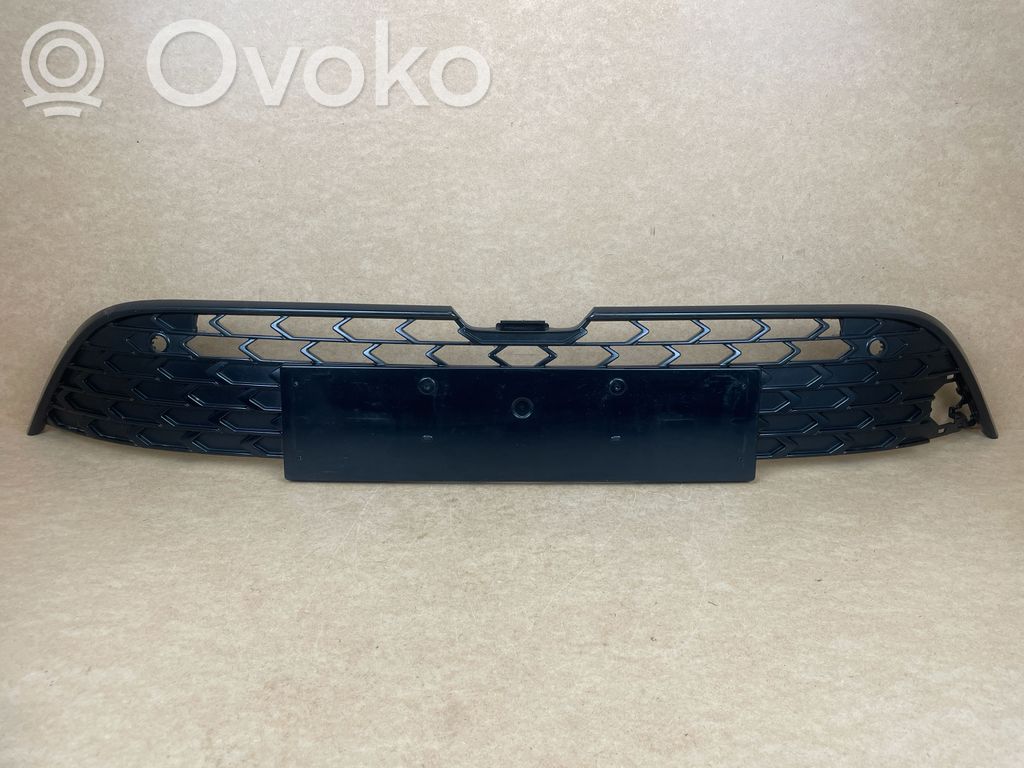 Front bumper lower grill   5311202E20