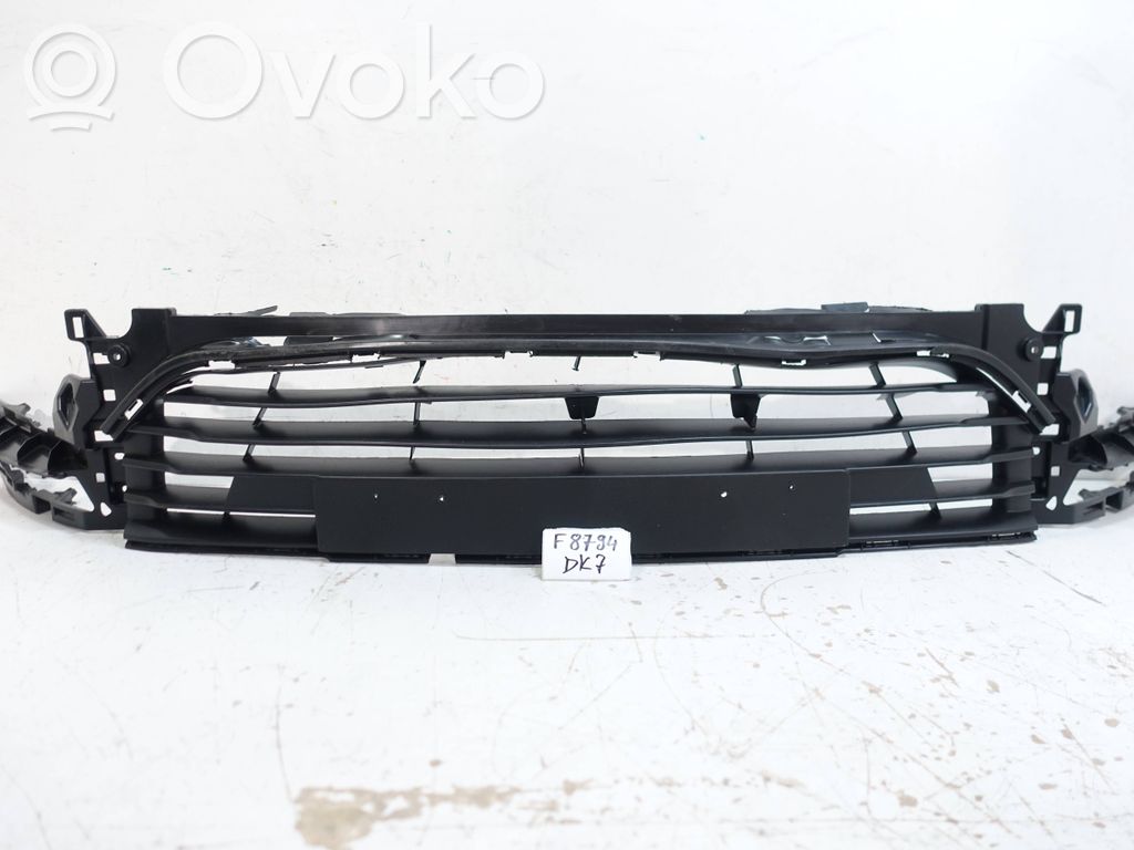 Renault Clio IV Rejilla inferior del parachoques delantero 