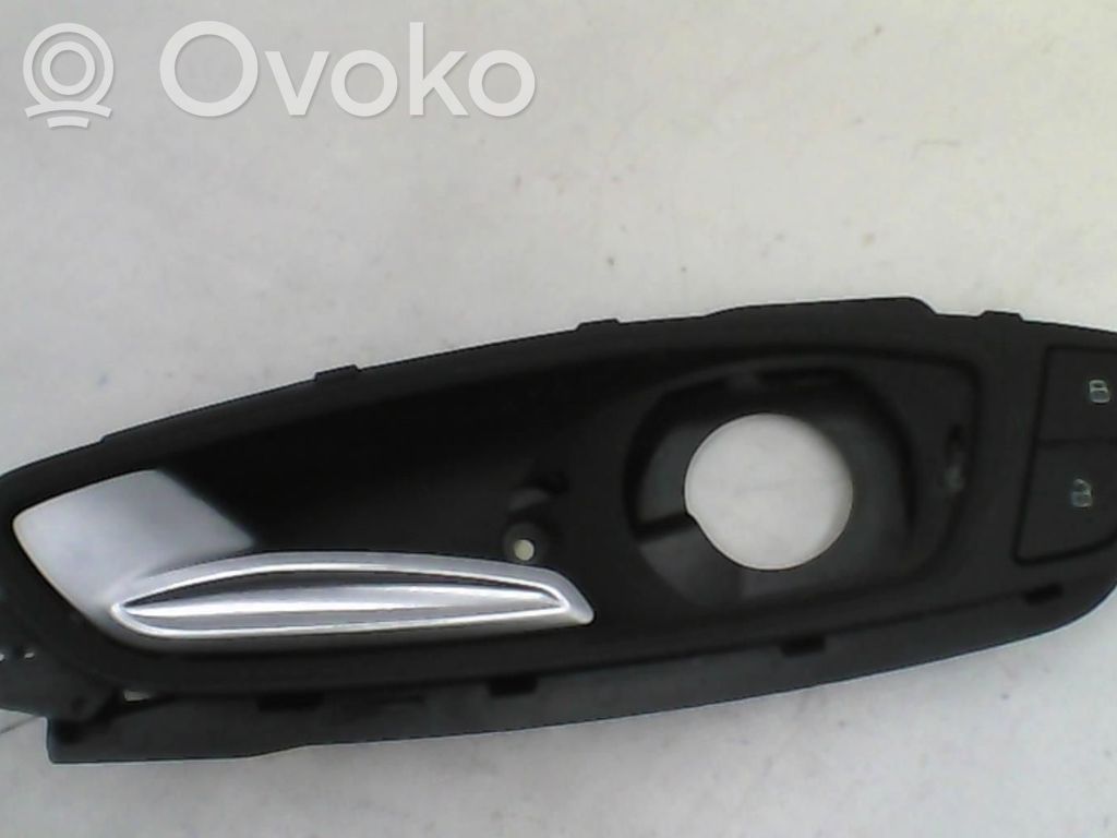 Audi A1 Front door interior handle 