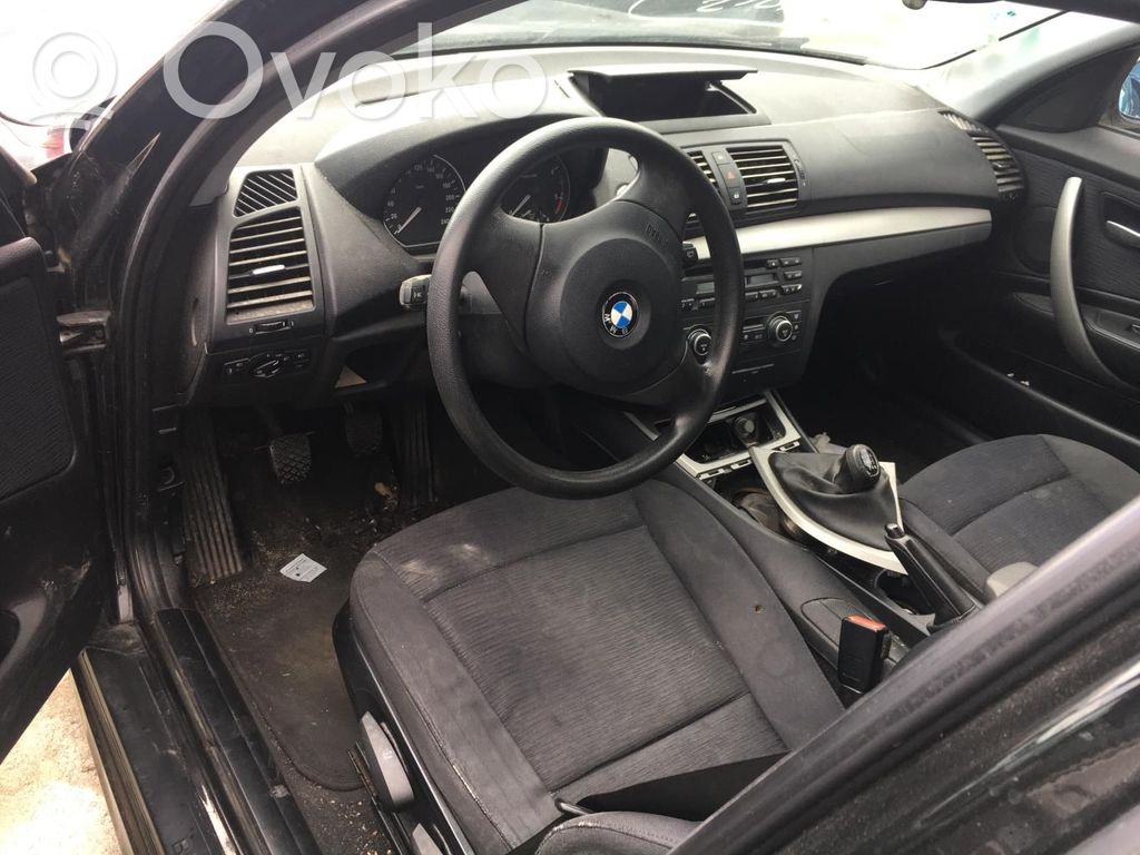 BMW 1 E81 E87 Moldura protectora de la rejilla de ventilación lateral del panel 