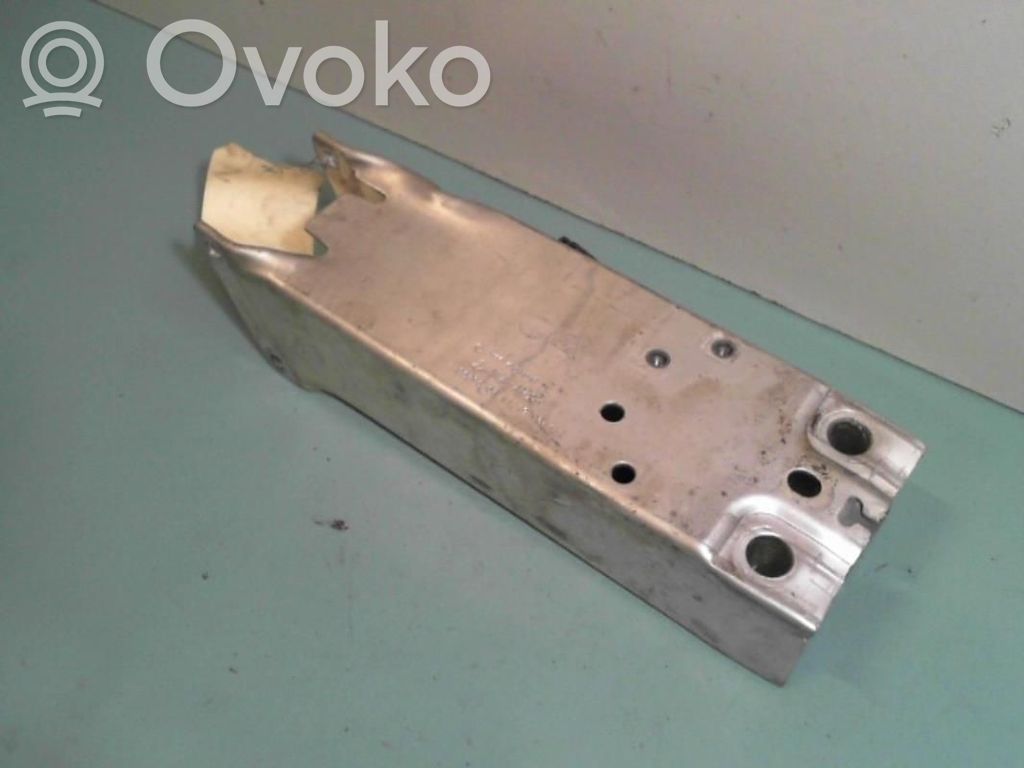 BMW 2 F46 Balkis priekinio bamperio 