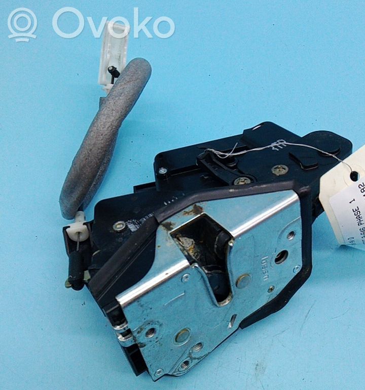 Etuoven lukko   51217011308