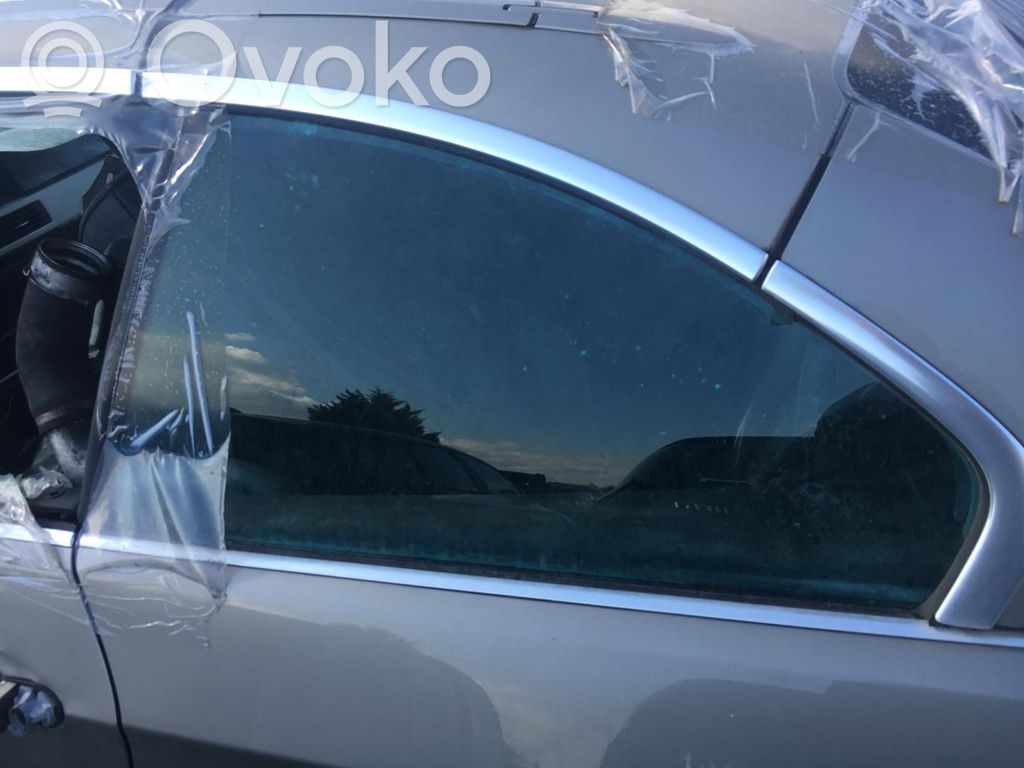 BMW 3 E92 E93 Rear door window glass 