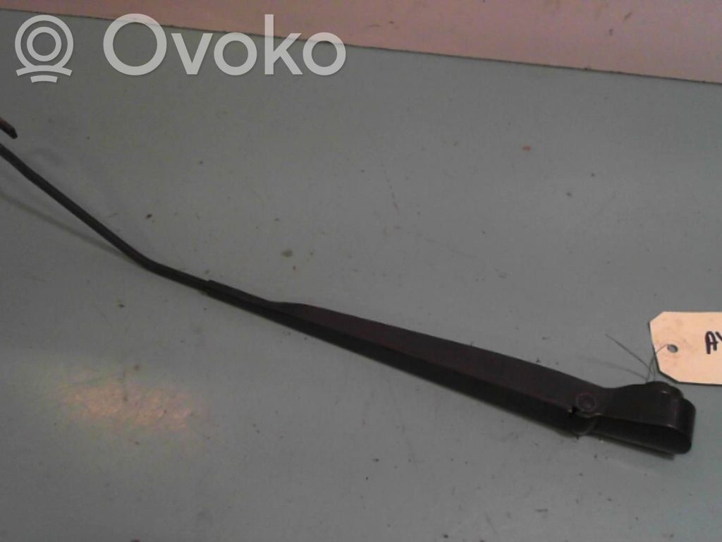 Citroen C2 Front wiper blade arm 
