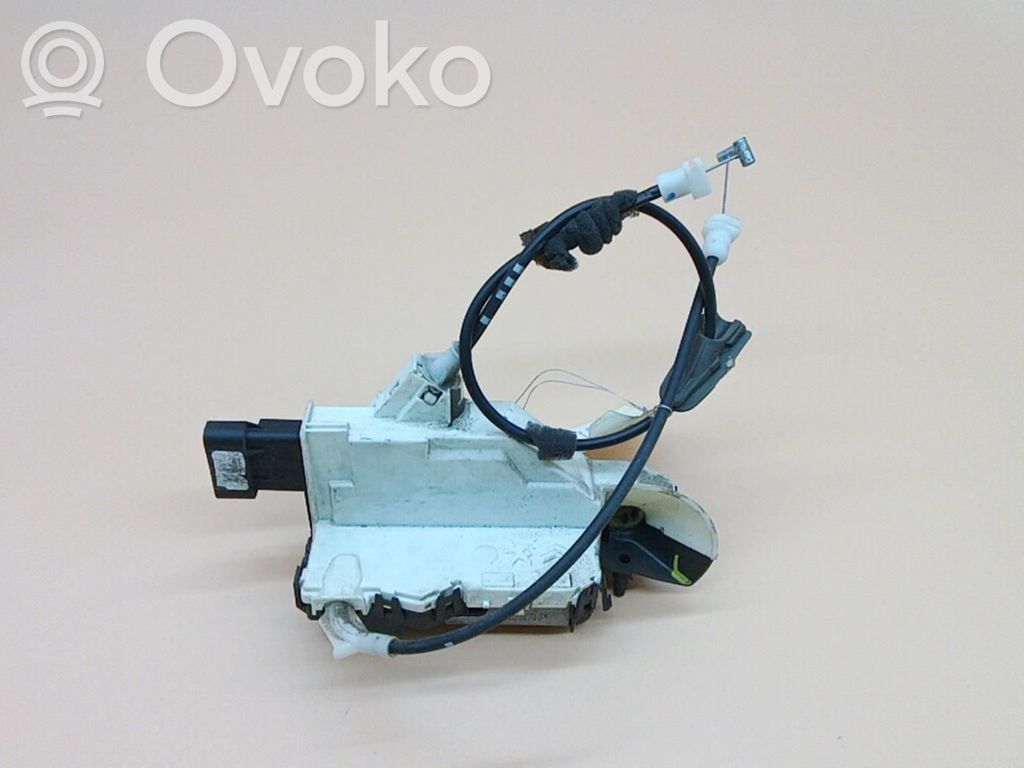 Citroen C3 Priekšpusē slēdzene 