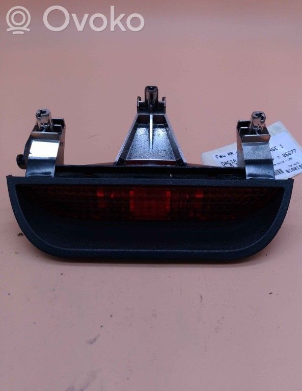 Dacia Duster Third/center stoplight 