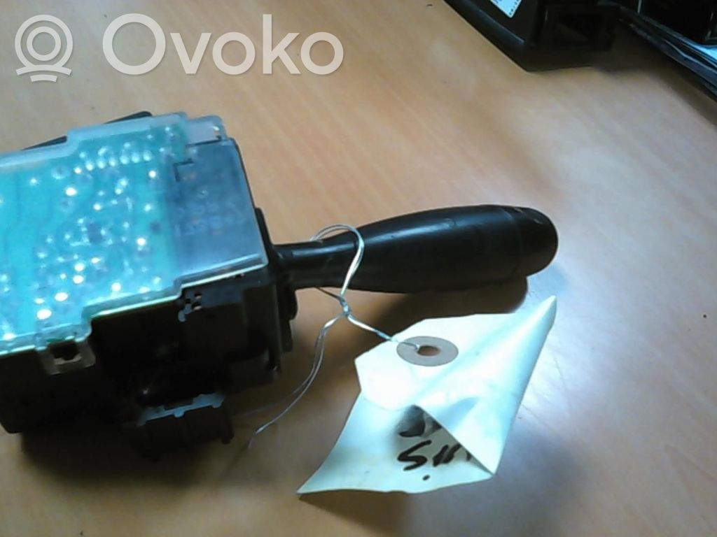 Daihatsu Trevis Manetka / Przełącznik wycieraczek 