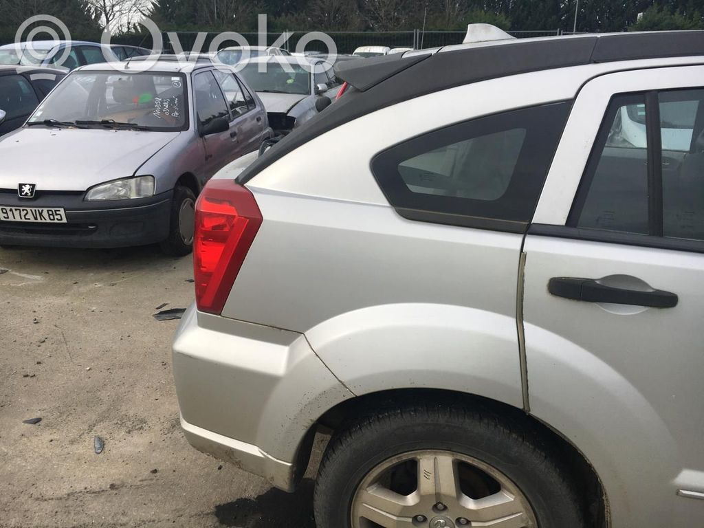 Dodge Caliber Panel lateral trasero 