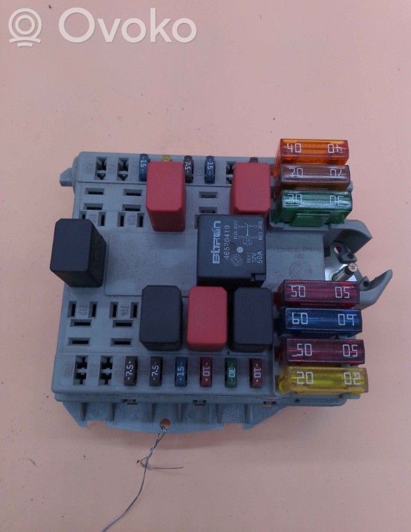 Fiat Punto (188) Modulo fusibile 