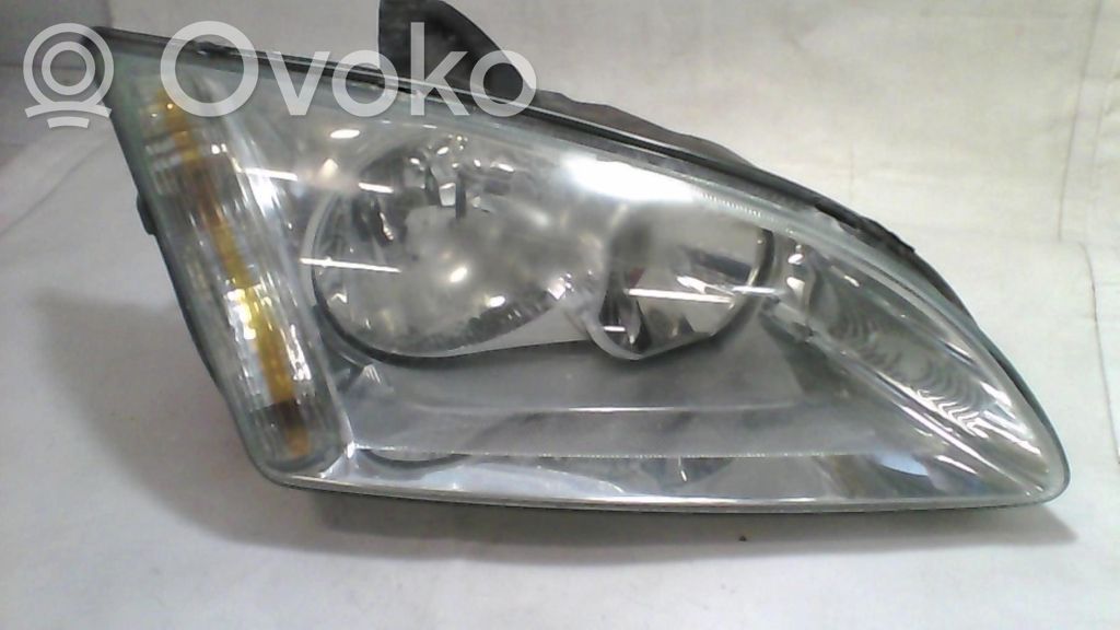 Ford Focus Headlight/headlamp 