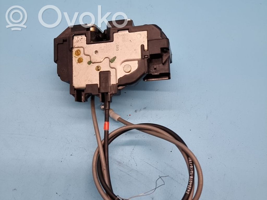 Nissan Note (E11) Front door lock 