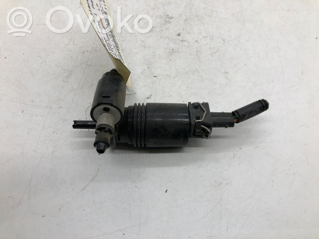 Nissan Note (E11) Windscreen/windshield washer pump 