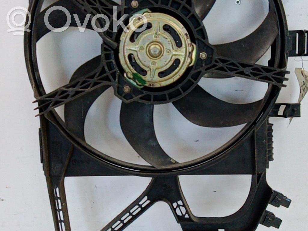 Opel Corsa C Elektrisks radiatoru ventilators 