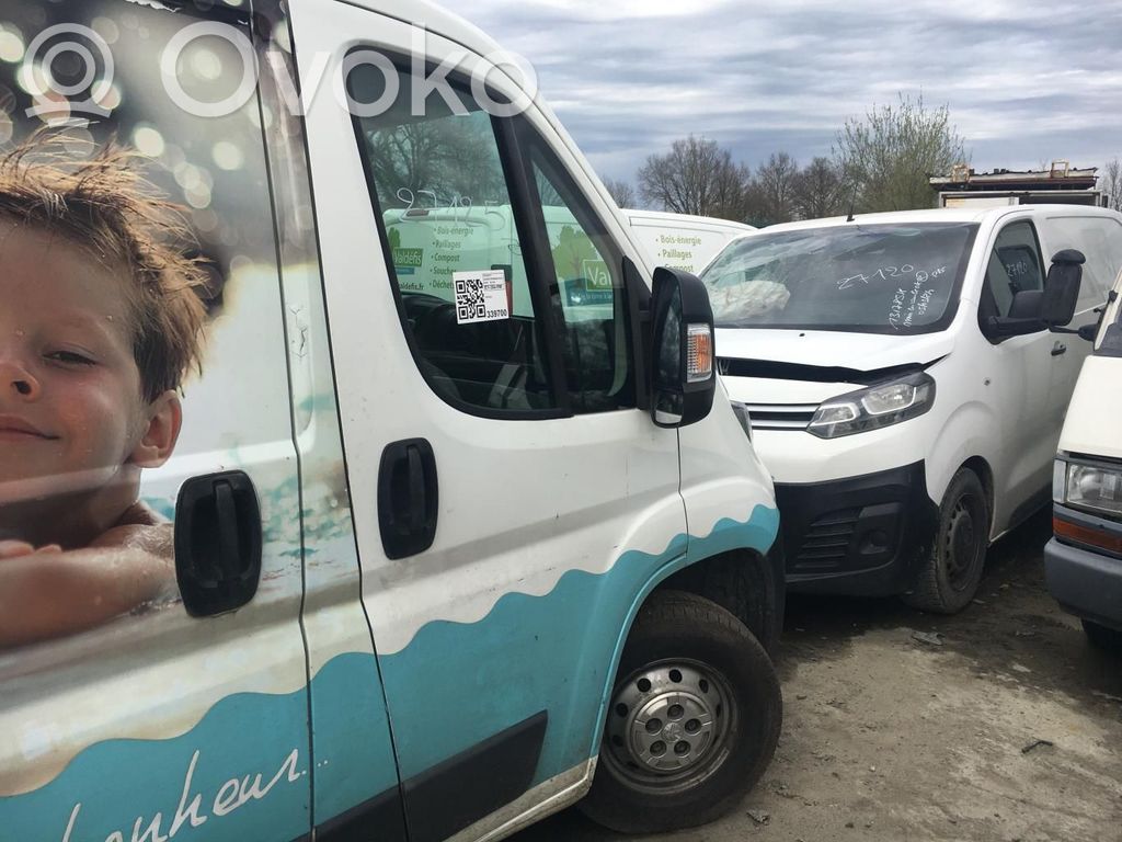 Peugeot Boxer Priekšpusē slēdzene 
