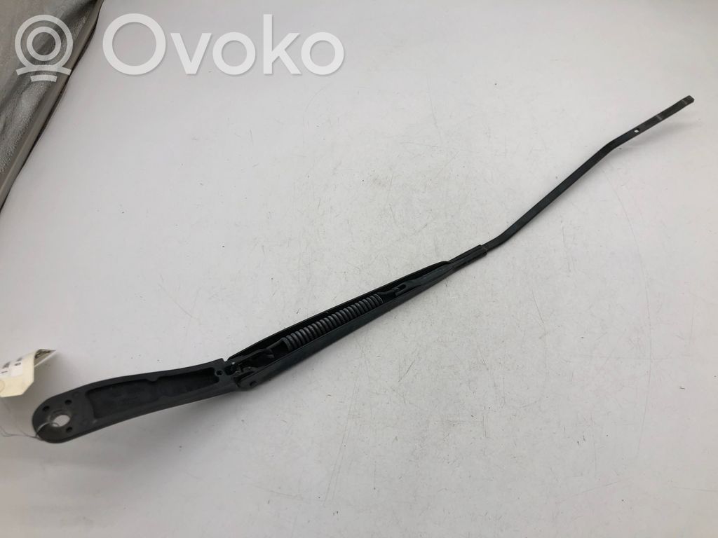 Peugeot Expert Front wiper blade arm 