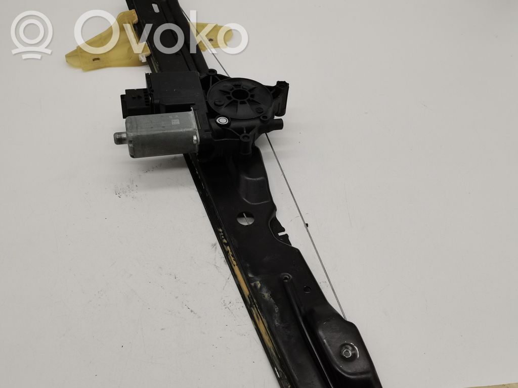 Peugeot Expert Front door window regulator with motor 