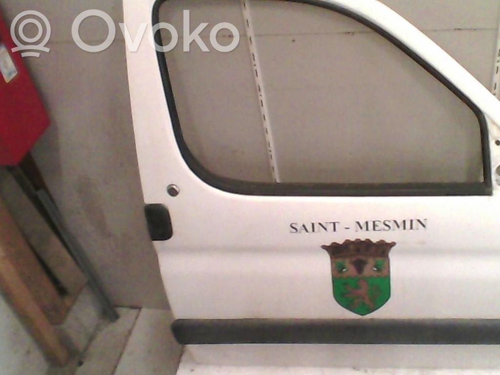 Peugeot Partner Priekinės durys 