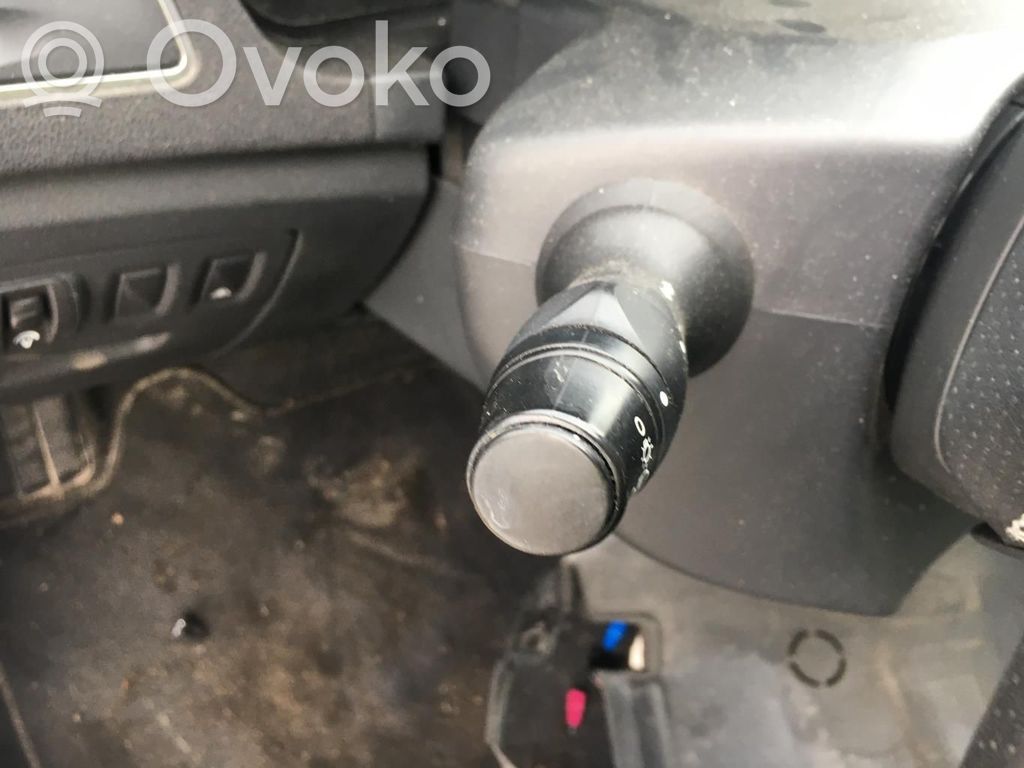 Renault Laguna III Interruptor/palanca de limpiador de luz de giro 
