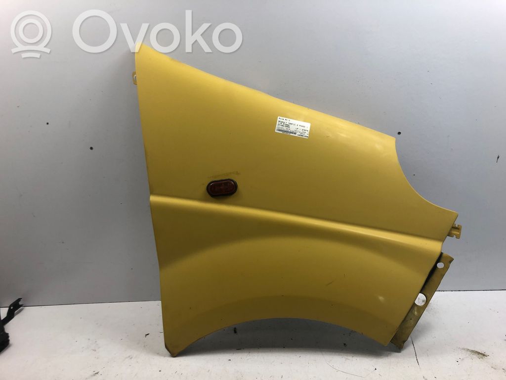 Renault Trafic II (X83) Sparnas 