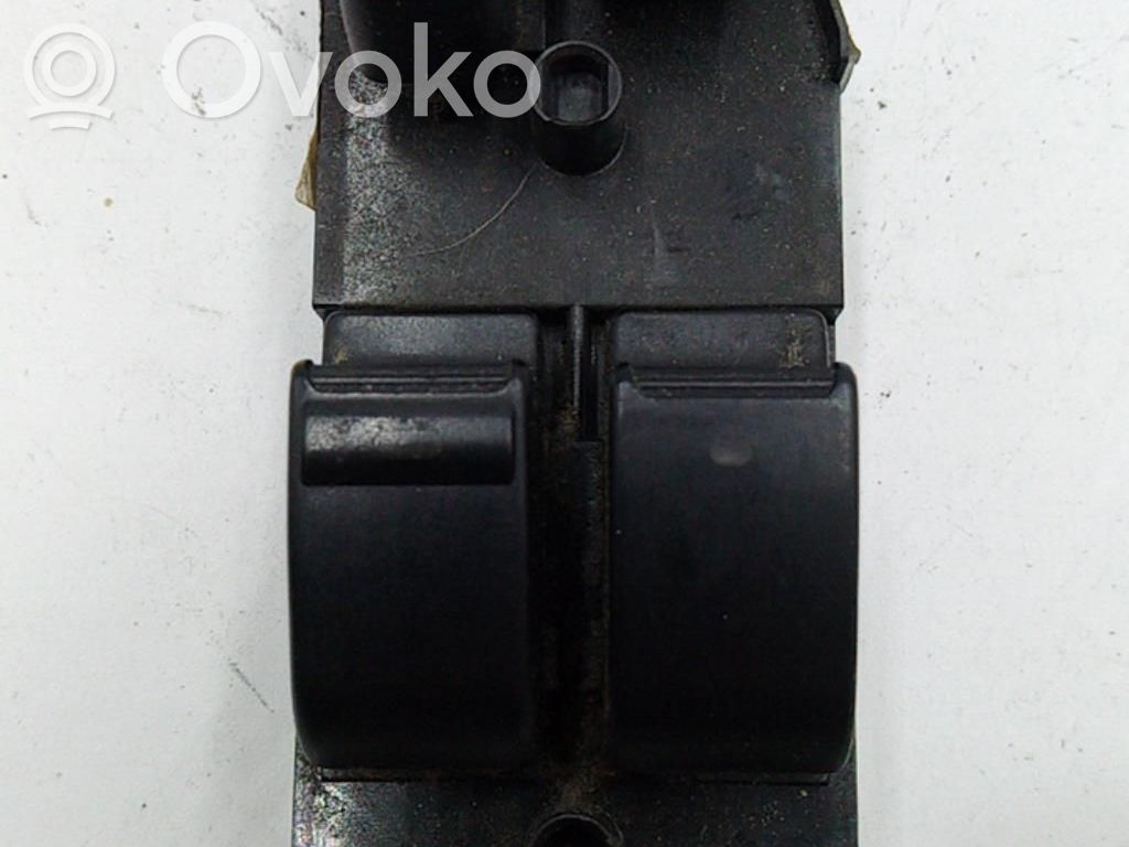 Electric window control switch   848200F040