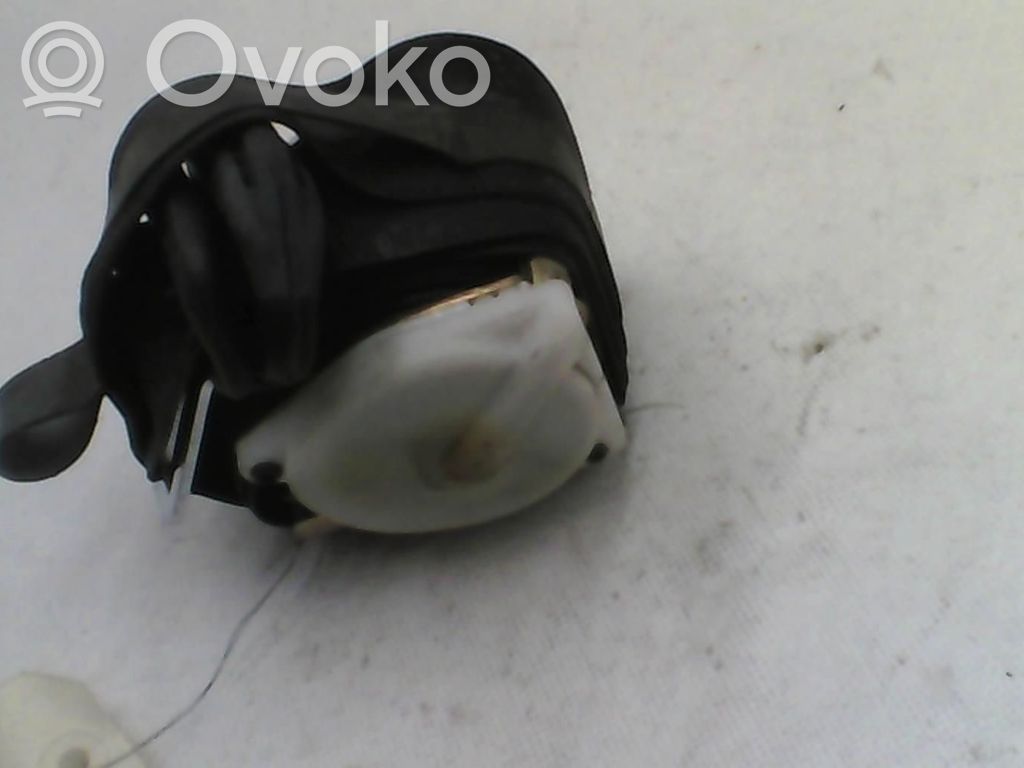 Opel Corsa B Cinturón delantero 