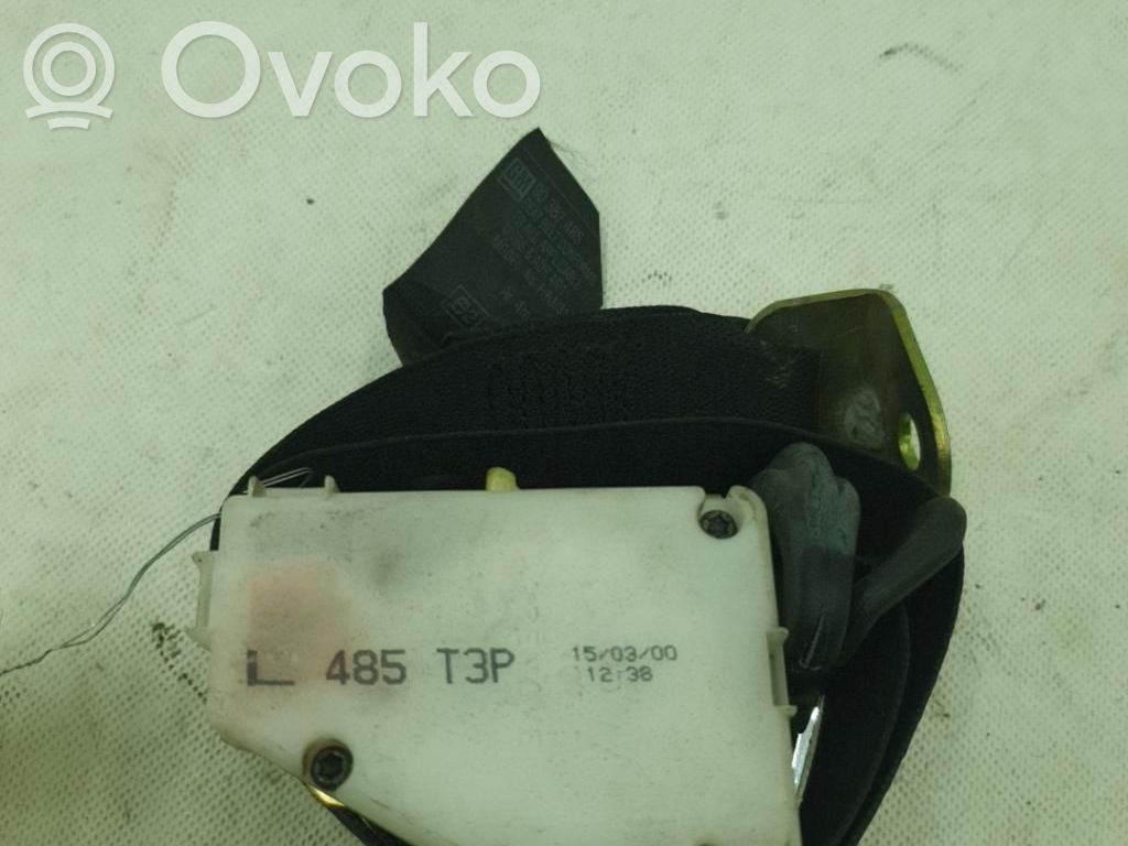 Opel Corsa B Cinturón trasero 