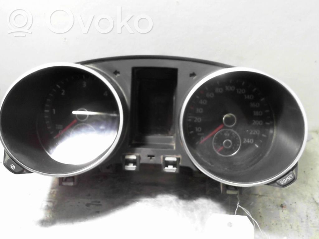 Licznik / Prędkościomierz   5K0920870G