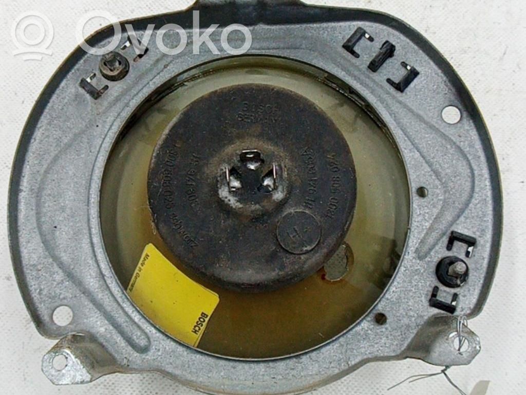 Volkswagen Polo II 86C 2F Lampa przednia 