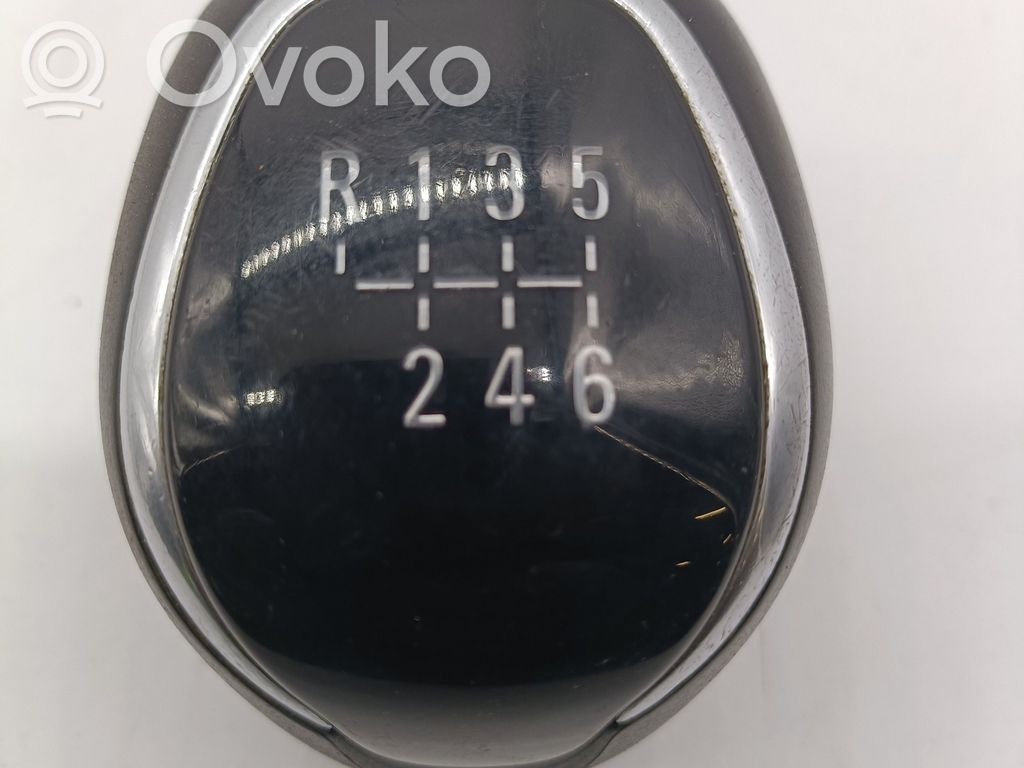 Opel Corsa F Drążek / Pokrętło zmiany biegów 