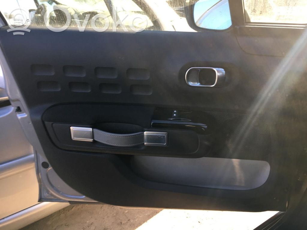 Citroen C3 Priekšējo durvju apdare 