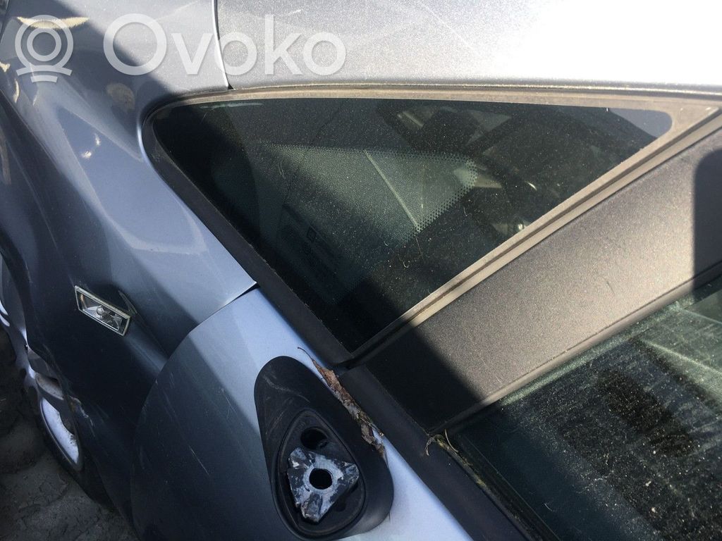 Opel Corsa D Front triangle window/glass 