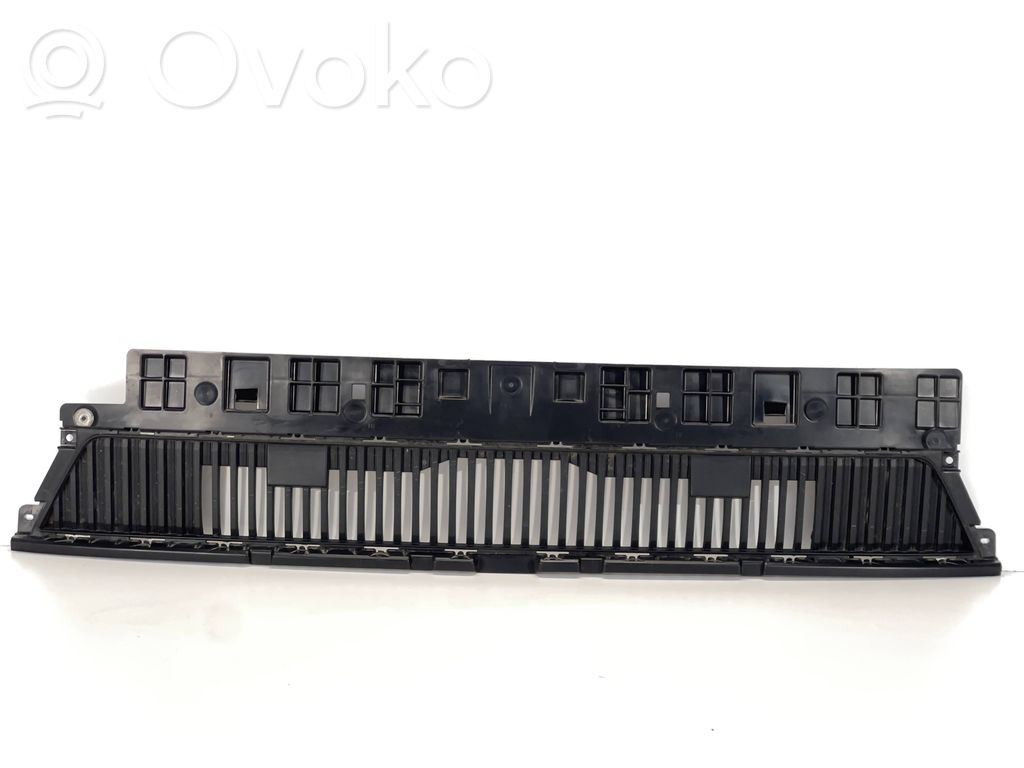 Renault Master IV Front bumper lower grill 