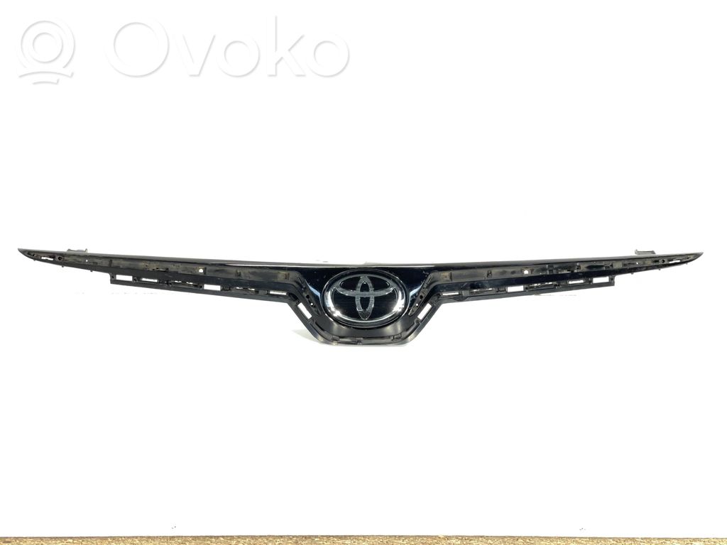 Toyota Corolla E210 E21 Etupuskurin ylempi jäähdytinsäleikkö 