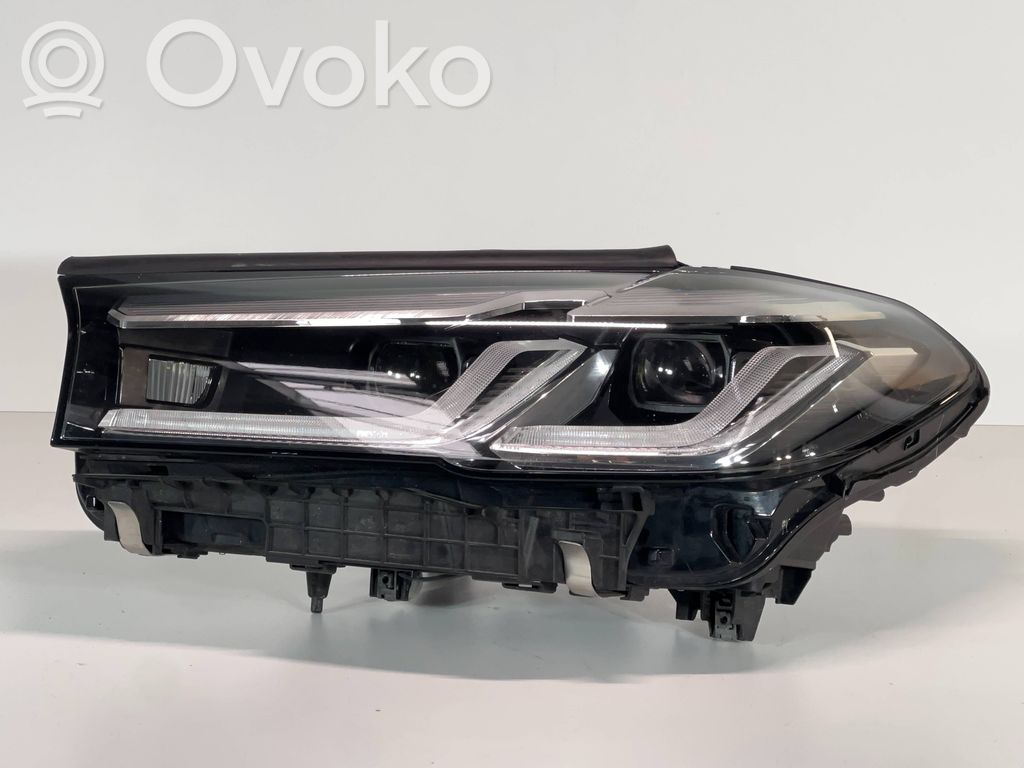 BMW 5 G30 G31 G38 Lampa przednia 