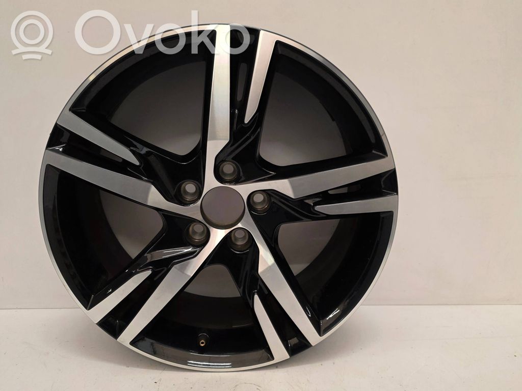 Volvo XC40 Felgi aluminiowe R18 