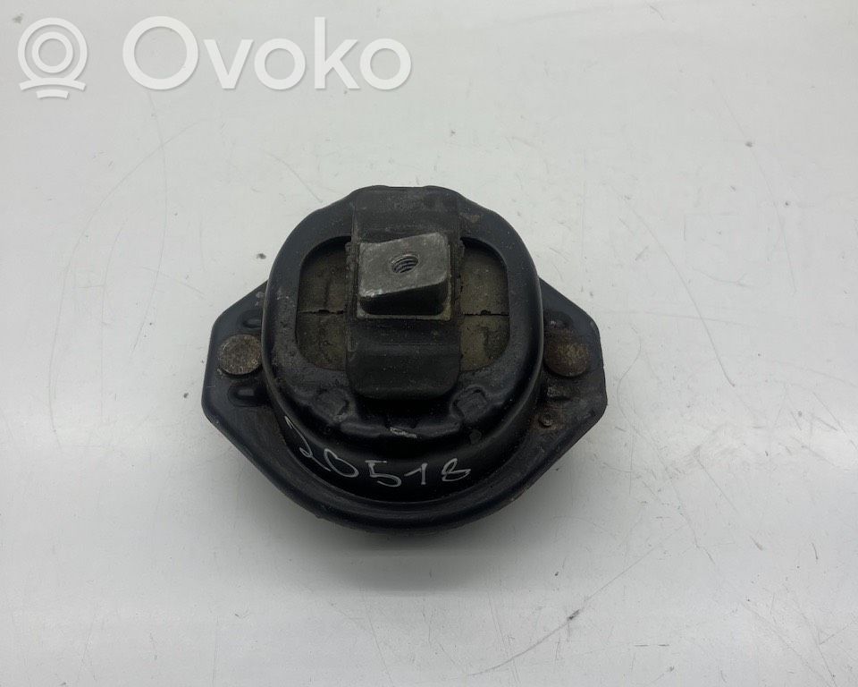 BMW 7 E65 E66 Engine mount bracket 
