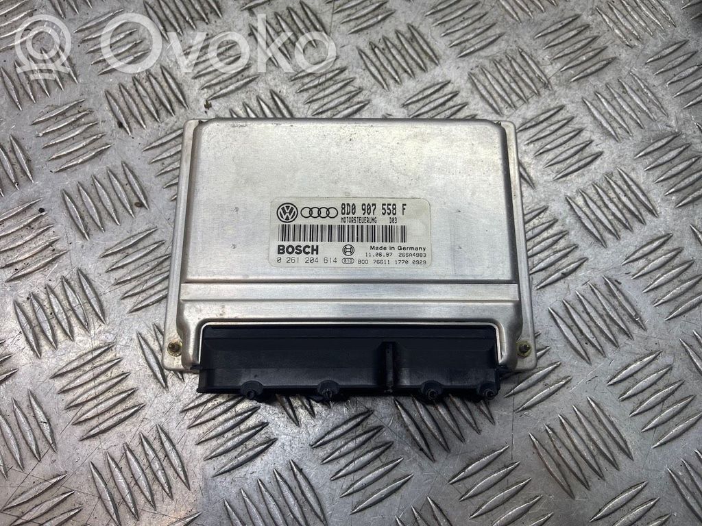 Engine control unit/module   8D0907558F,26SA4983,0261204614
