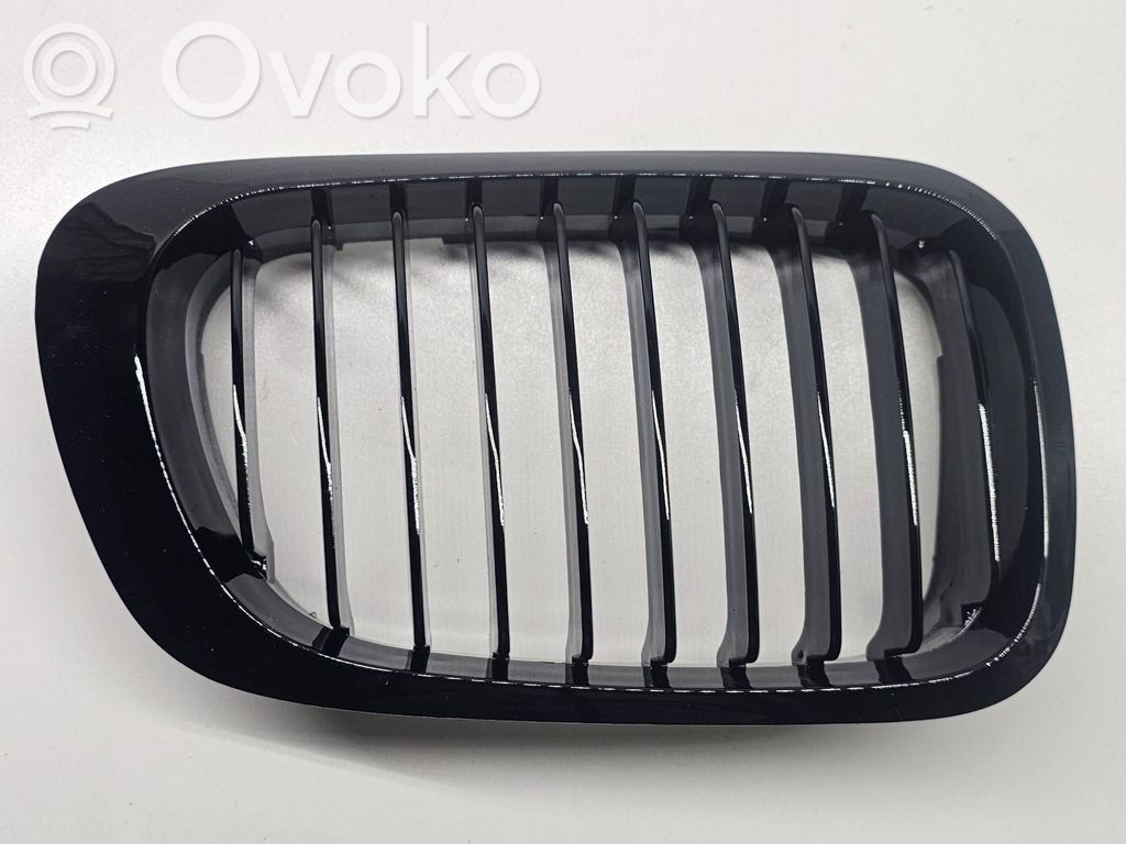 BMW 3 E46 Front grill 