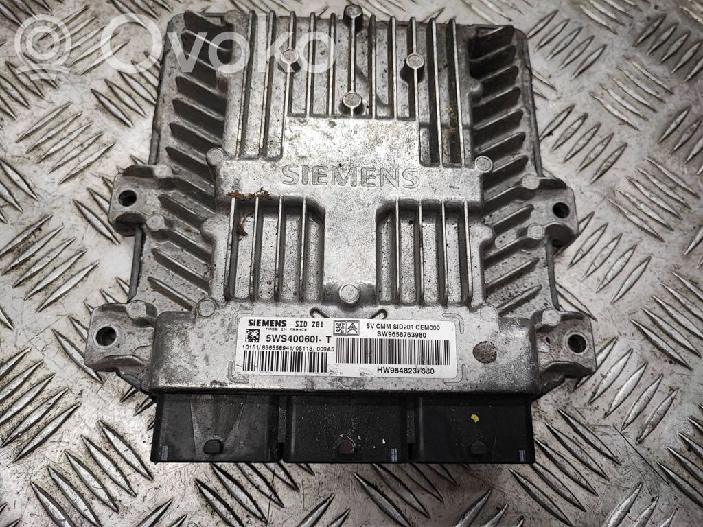 Peugeot 607 Engine control unit/module 