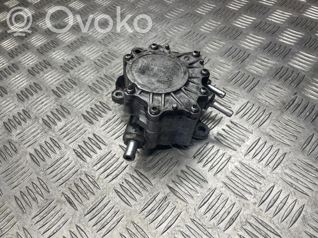 Audi A4 S4 B7 8E 8H Pompă vacuum 