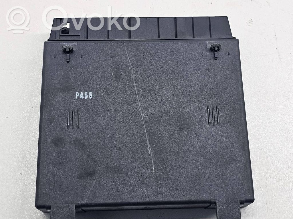 Seat control module   6927272,000289170,00000060C5