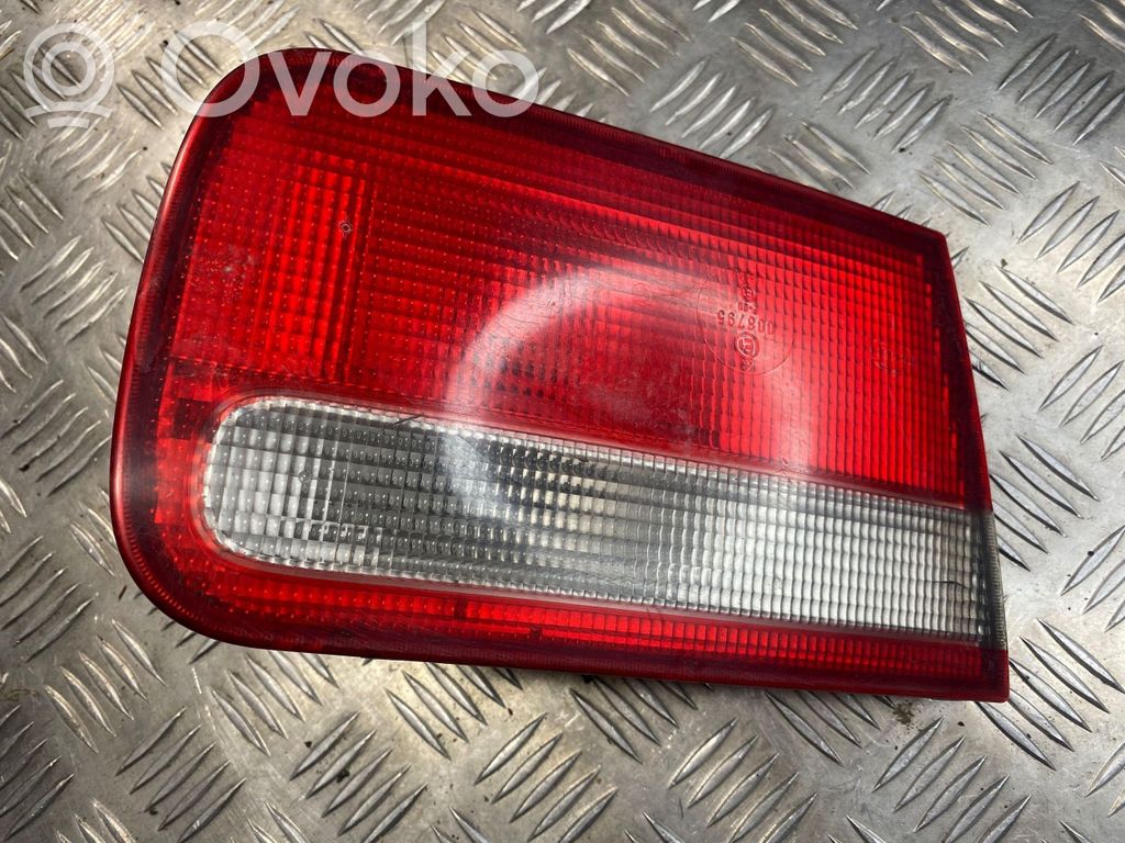 Honda Accord Lampy tylnej klapy bagażnika 
