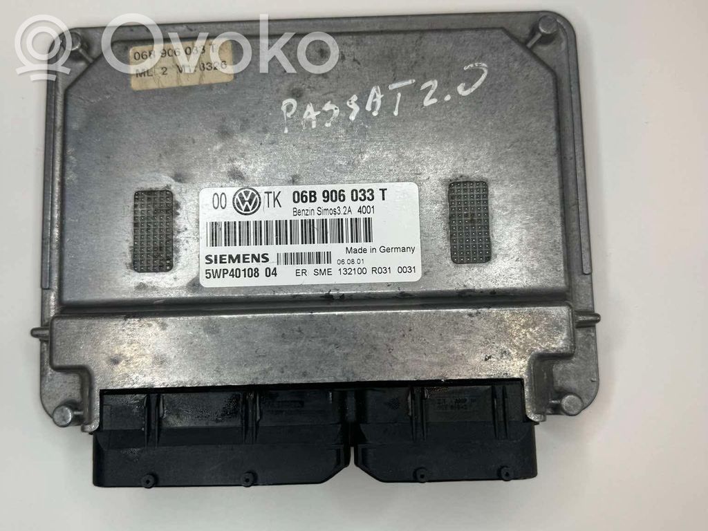 Volkswagen PASSAT B5 Engine control unit/module 