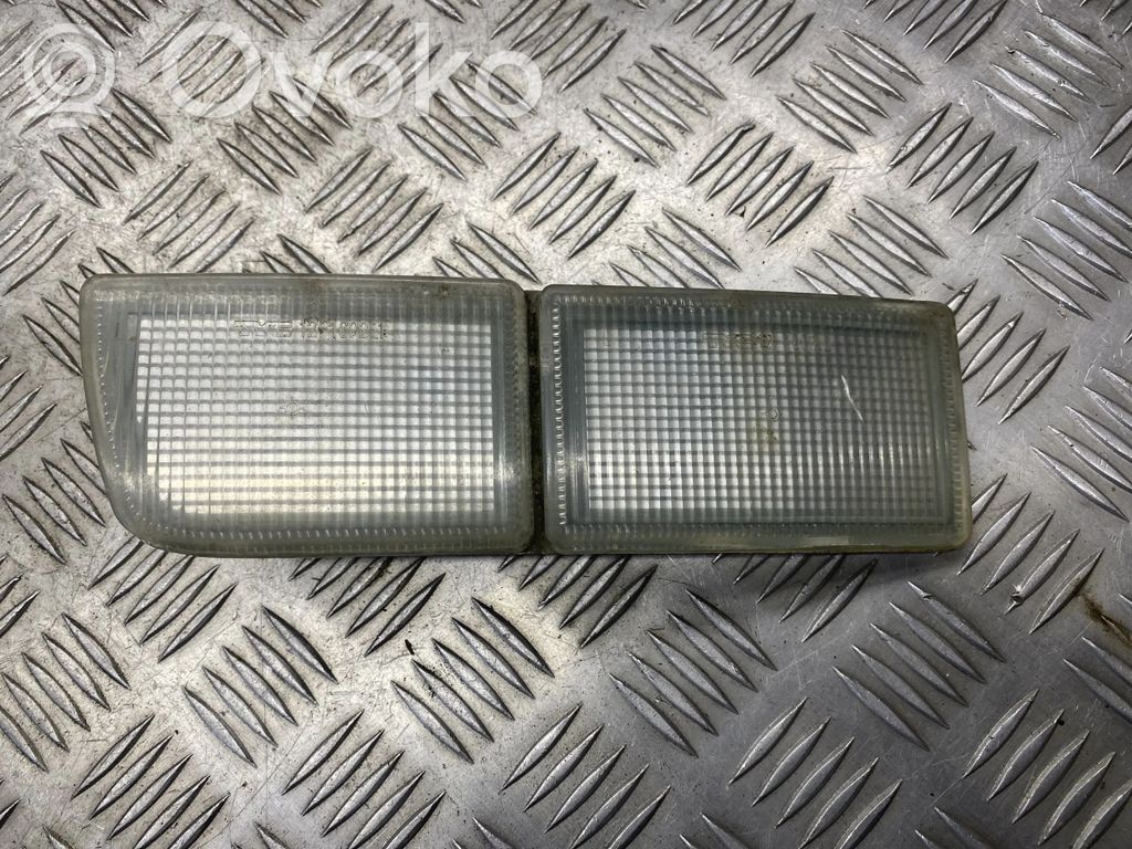 Volkswagen Golf III Reflector delantero 