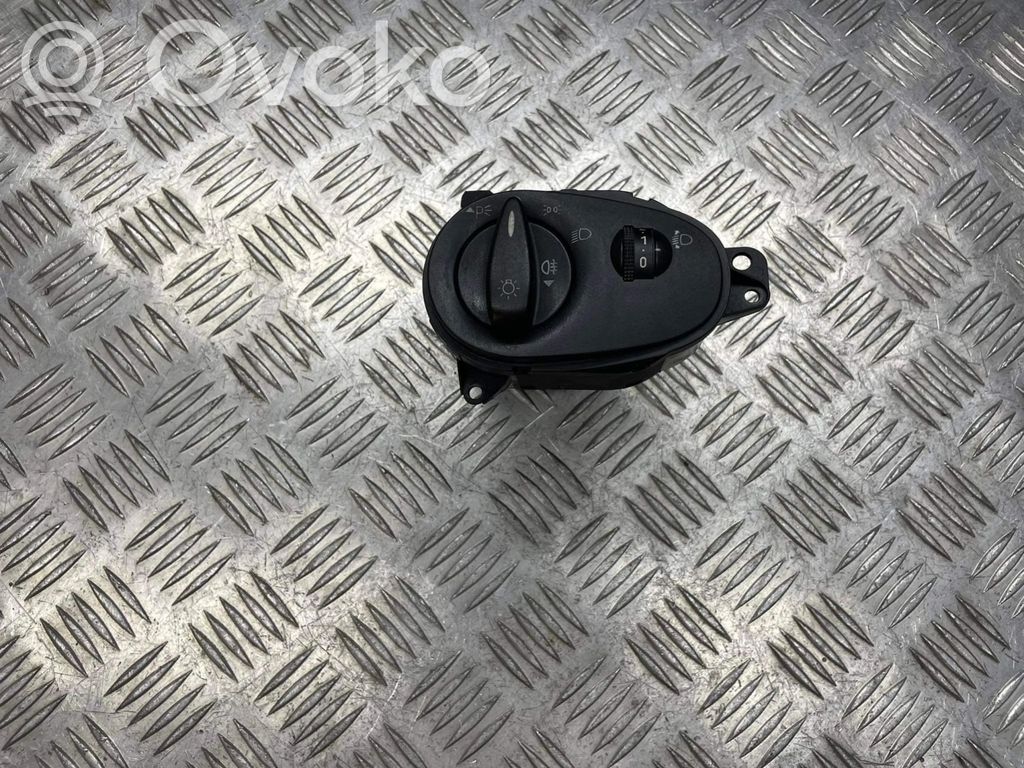 Ford Focus Light switch 