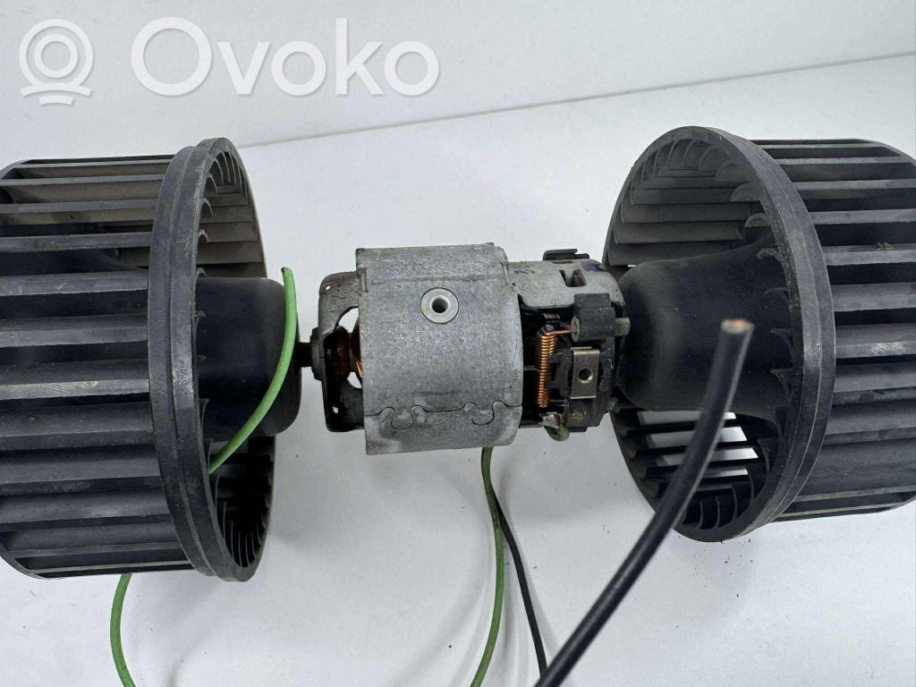 Chrysler Pacifica Mazā radiatora ventilators 