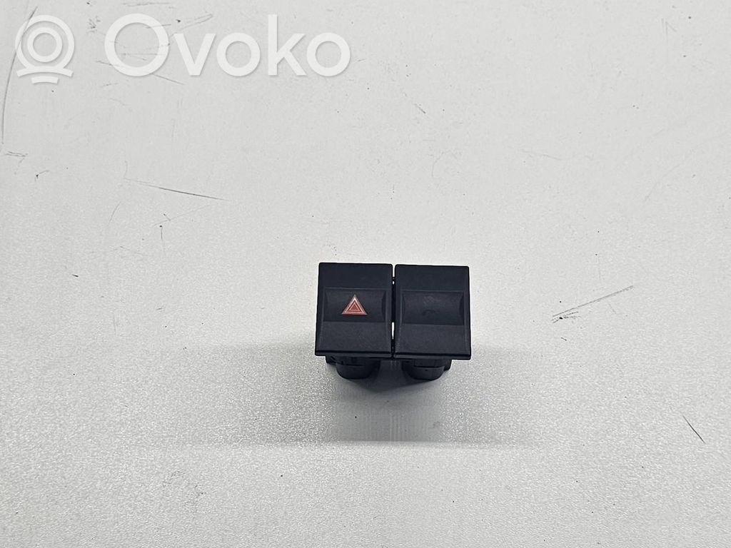 Ford Mondeo Mk III Hazard light switch 