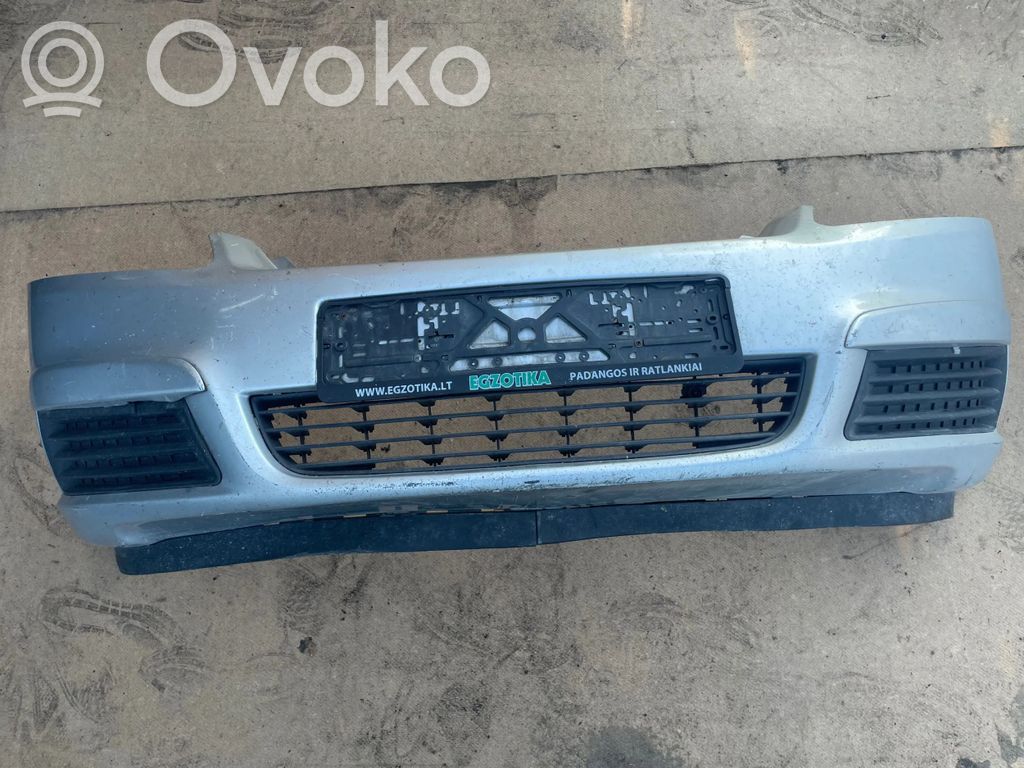 Opel Zafira B Front bumper 