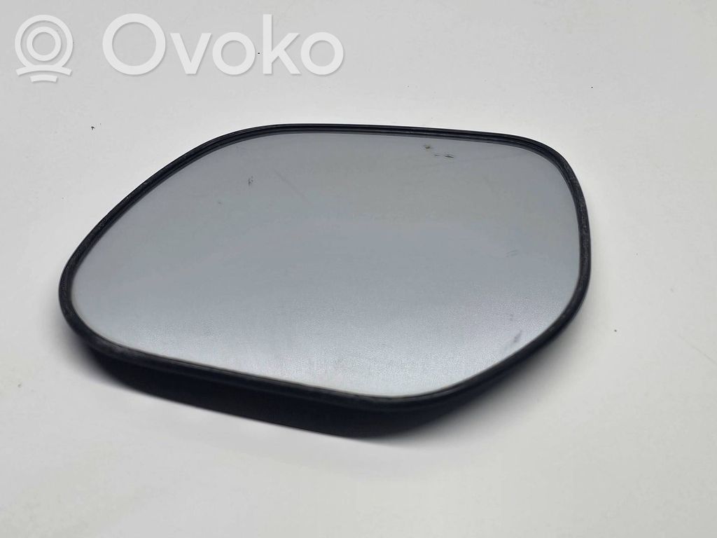 Mitsubishi Outlander Veidrodėlio stiklas 